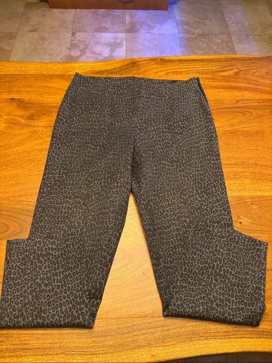 Time and Tru Pants - Time and Tru Women's Charcoal Leopard Print Joggers